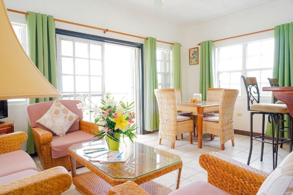 Royal Palms Hotel (Long Bay Village)
